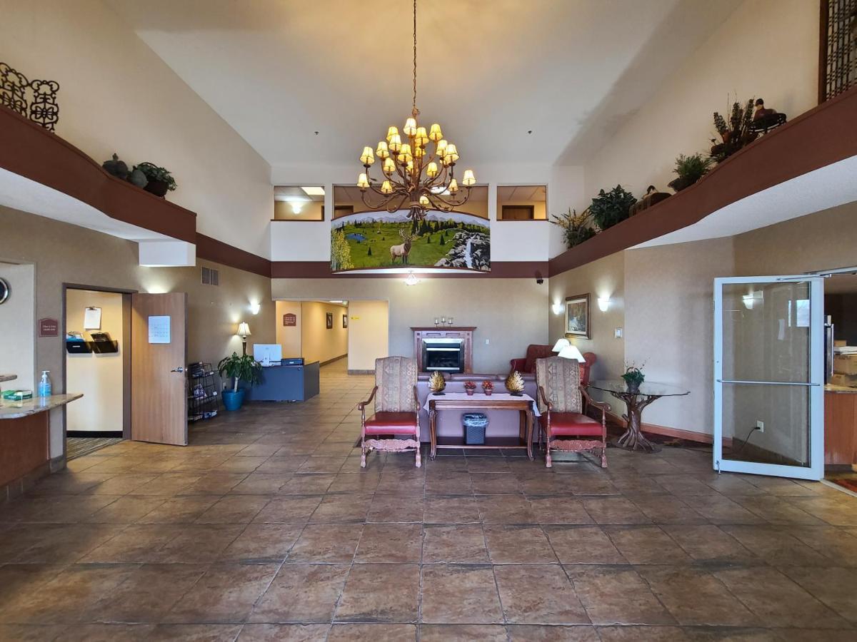 Quality Inn & Suites Wellington - Fort Collins Exterior photo