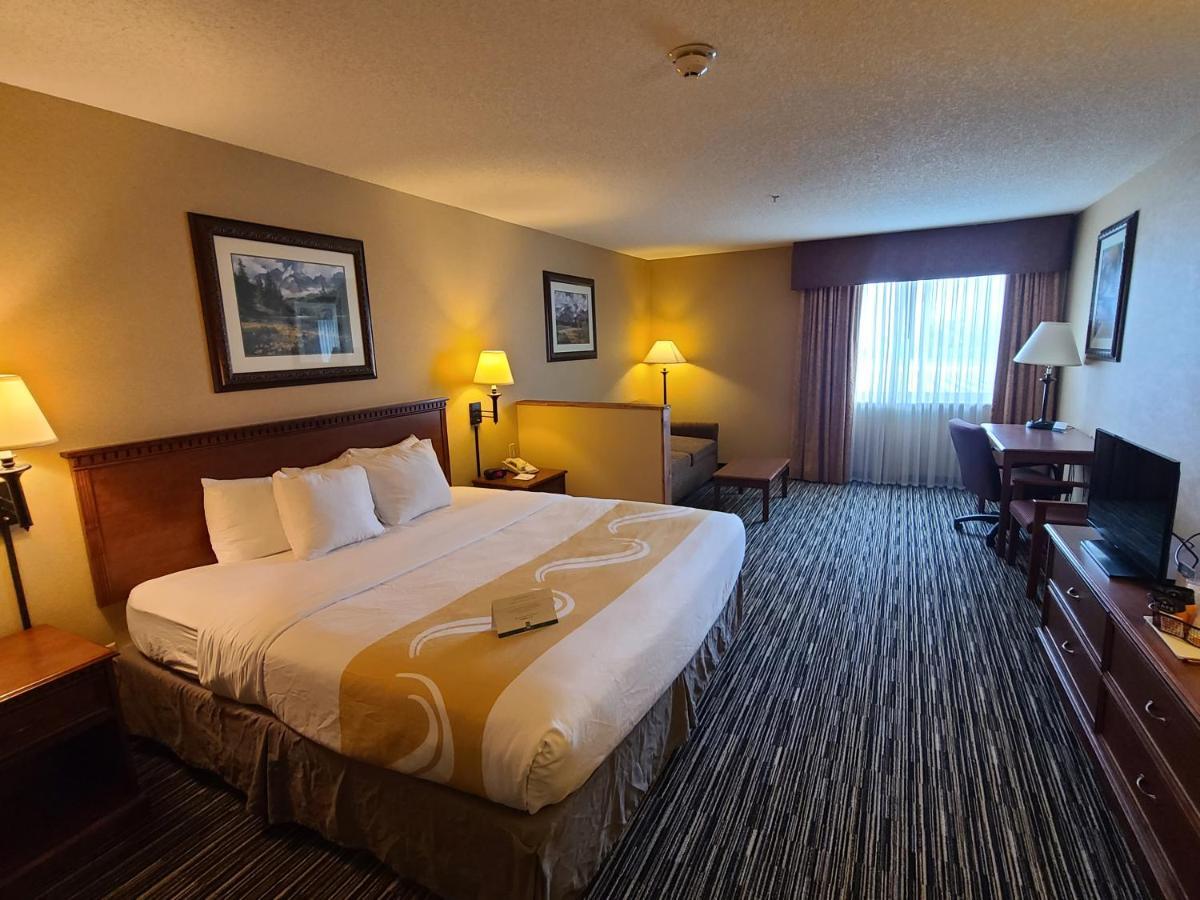Quality Inn & Suites Wellington - Fort Collins Exterior photo