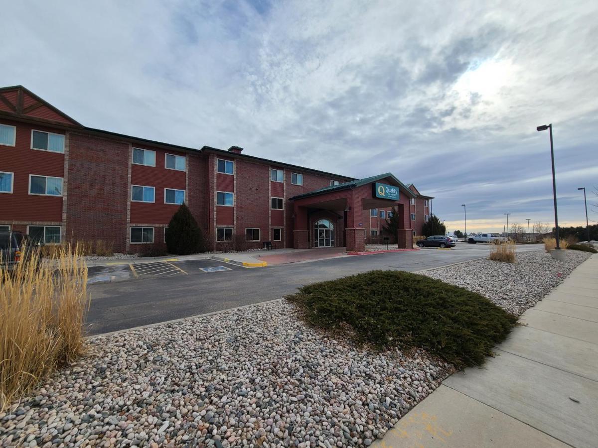 Quality Inn & Suites Wellington - Fort Collins Exterior photo