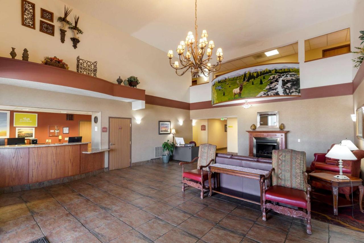 Quality Inn & Suites Wellington - Fort Collins Exterior photo