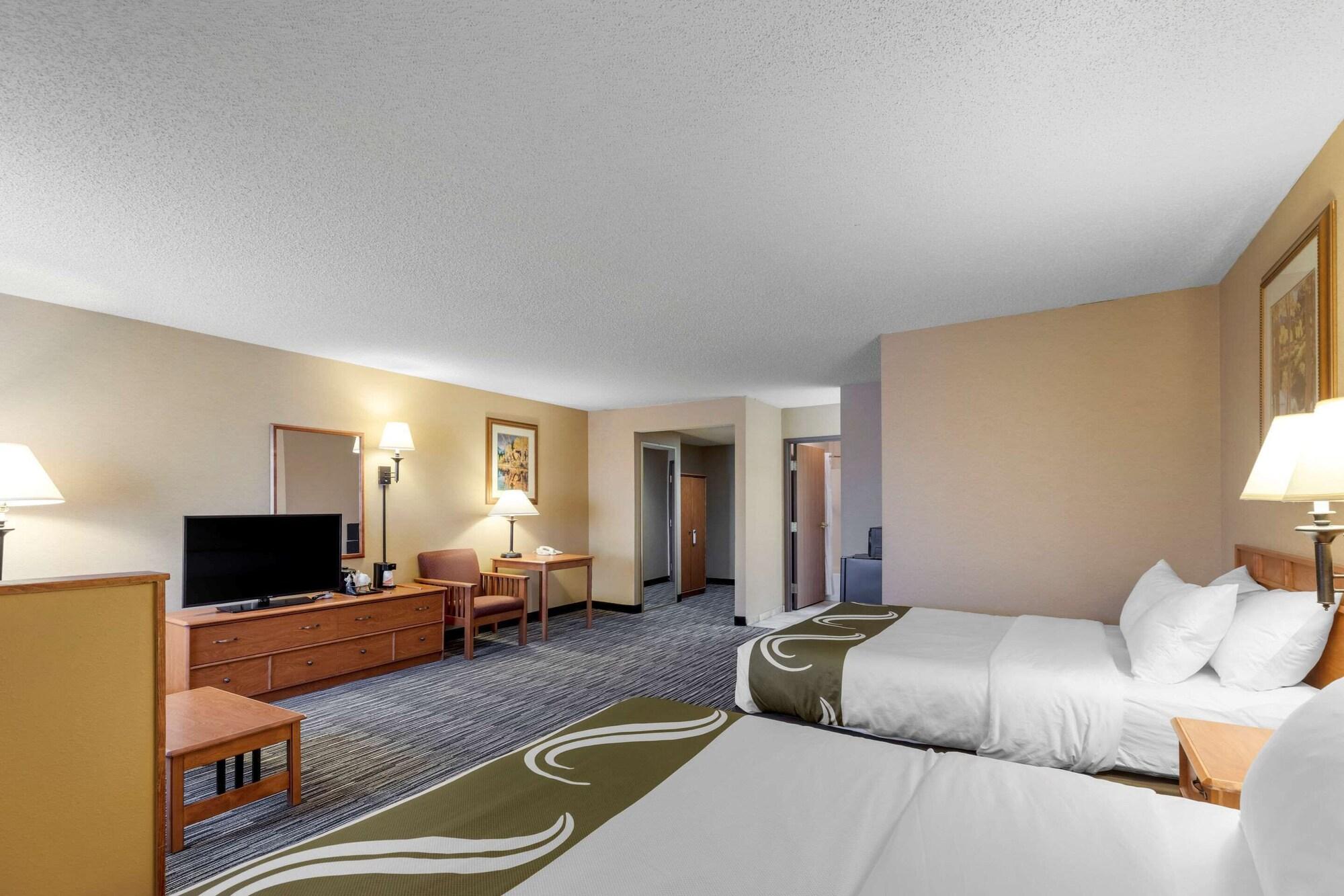 Quality Inn & Suites Wellington - Fort Collins Exterior photo