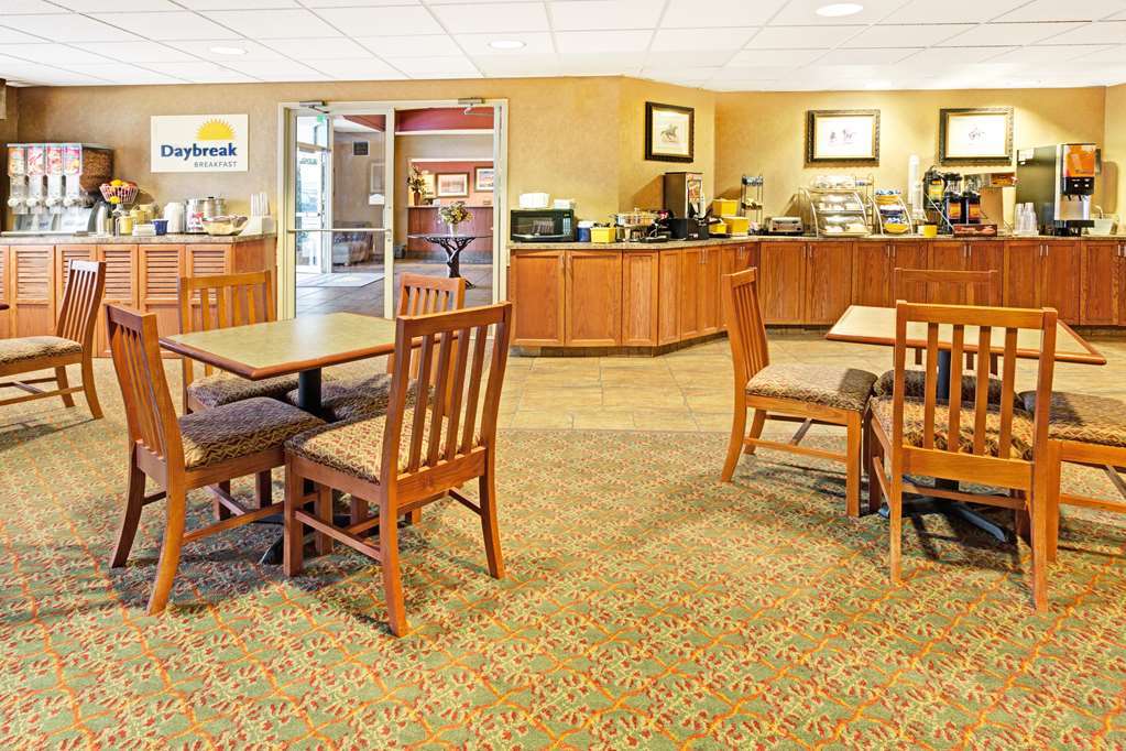 Quality Inn & Suites Wellington - Fort Collins Facilities photo
